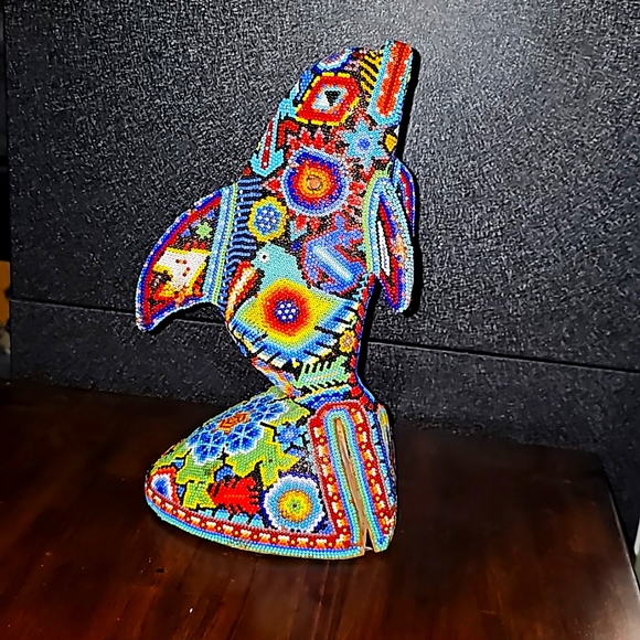 Huichol Mexican Beaded Art Dolphin - Picture 1 of 16